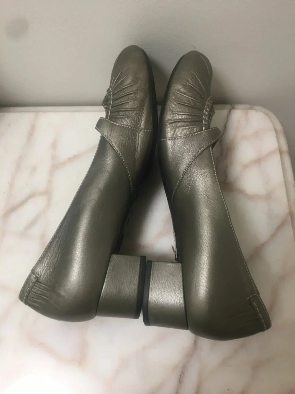 indigo by Clarks gray metallic look Mary Jane Shoes